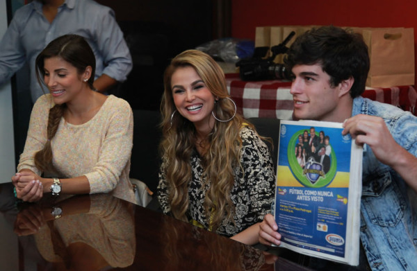 Maity Interiano, Fernando del Rincón y Fernando Fiore compartieron en LA PRENSA