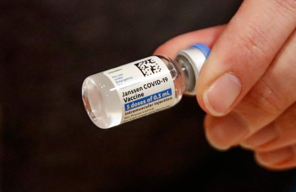 Una mujer muerta y otra grave por efectos adversos de vacuna JyJ en EEUU