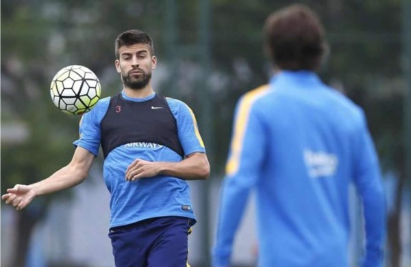 Piqué entra en la convocatoria del Barça en Champions