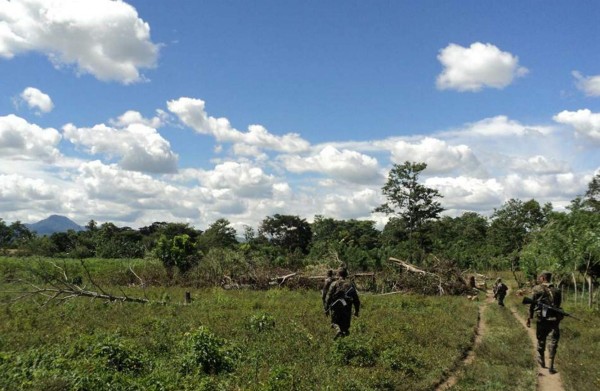 20 bandas libran lucha por la droga en Colón, Honduras