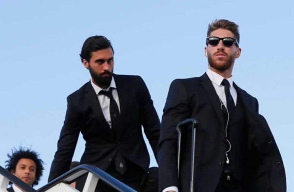 Real Madrid llegó a Lisboa y es recibido por decenas de aficionados