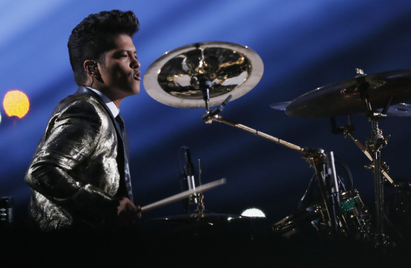 Bruno Mars supera a Madonna en la historia del SuperBowl