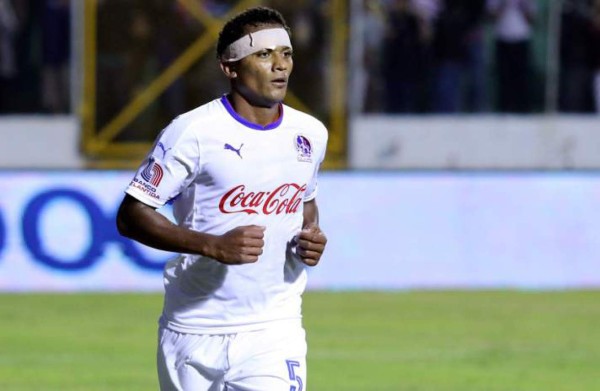 Ever Alvarado podría jugar en el Kansas City