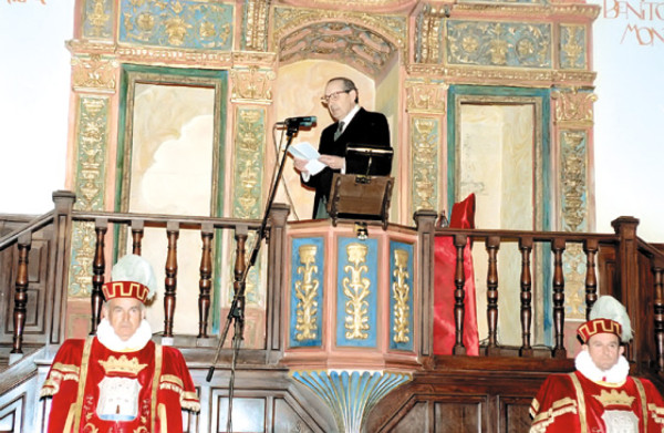 Luto por la muerte de Miguel Delibes