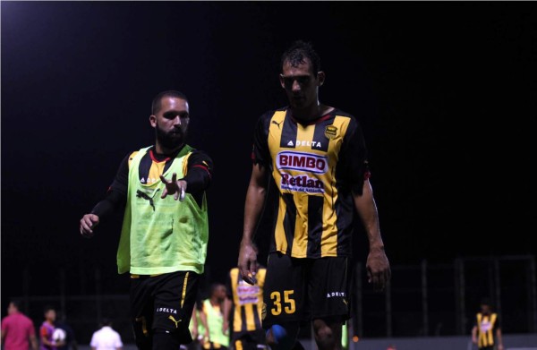 Platense amargó la noche al Real España