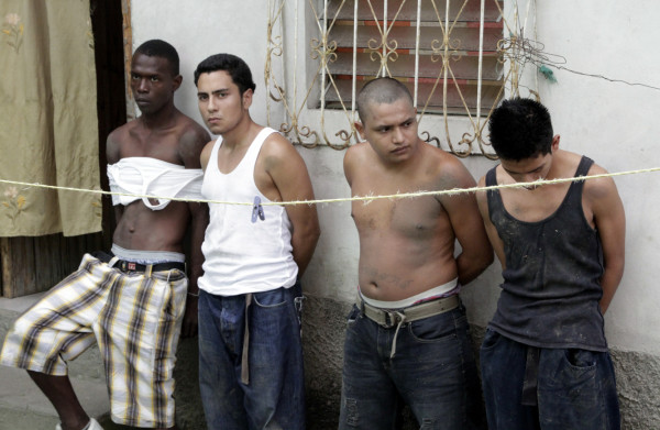 Capturan a supuestos asesinos de un policía