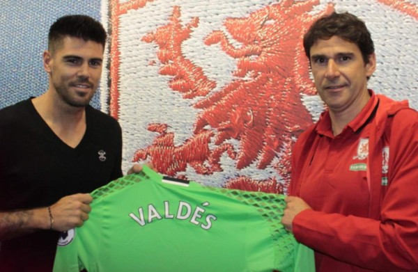 Víctor Valdés ficha por el Middlesbrough de Inglaterra
