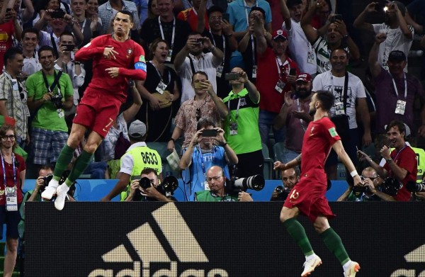 El polémico penal a favor de Portugal ante España que anotó Cristiano Ronaldo