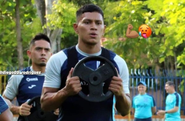 Bryan Moya, primera baja de Honduras para el debut en la eliminatoria mundialista ante Canadá