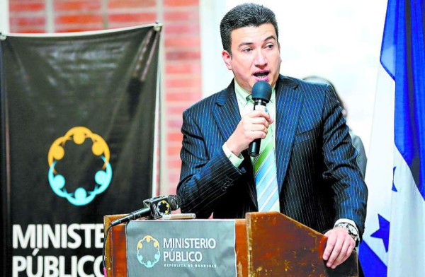 Anuncian más acusaciones por caso del Seguro Social