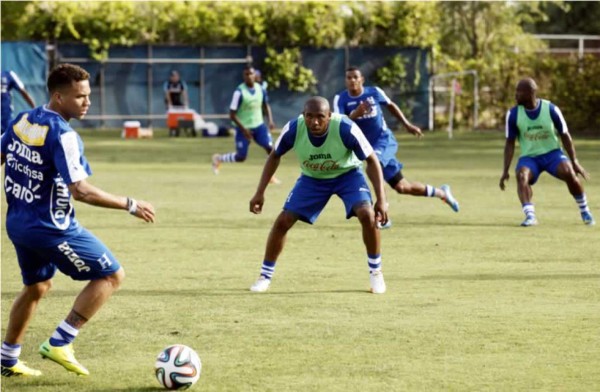 Honduras comenzó a afinar su táctica para el Mundial de Brasil