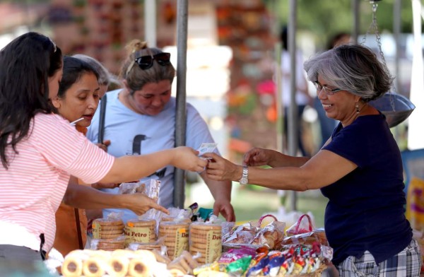 Un éxito el Mercado del Agricultor y Artesano