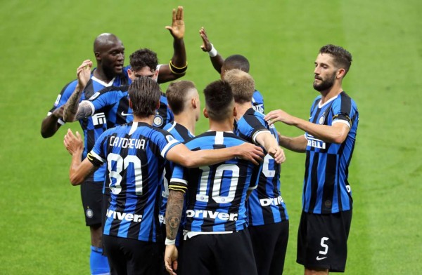 El Inter de Milán venció a la Sampdoria en el regreso del fútbol de la Serie A. Foto EFE