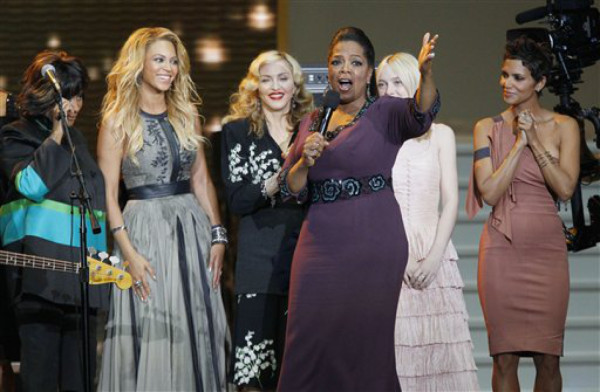 Desfile de estrellas en la despedida de Oprah