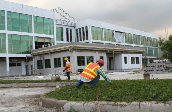Reconstrucción de juzgados en San Pedro Sula se retrasa