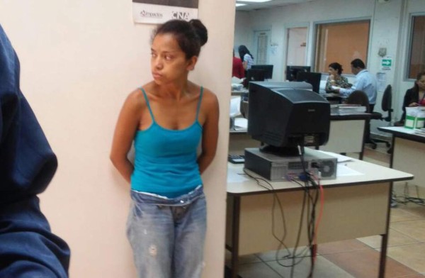 En audiencia hondureña que mató a su marido de una puñalada en el corazón