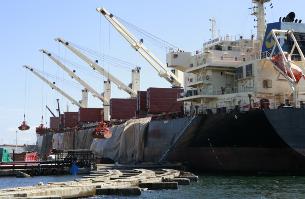 Afinan nuevo ajuste de tarifas a servicios de exportación e importación