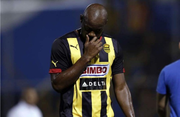 Osman Chávez es puesto transferible en el Real España y rechaza jugar en El Salvador