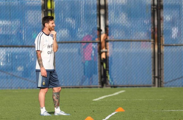 Lionel Messi y Paulo Dybala lideran la lista argentina para las eliminatorias