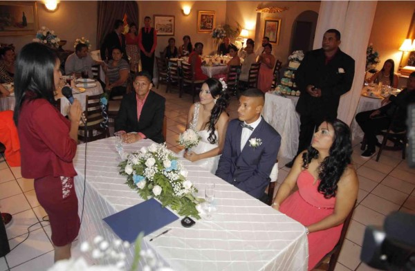 Futbolista Bryan Acosta contrae matrimonio en La Ceiba