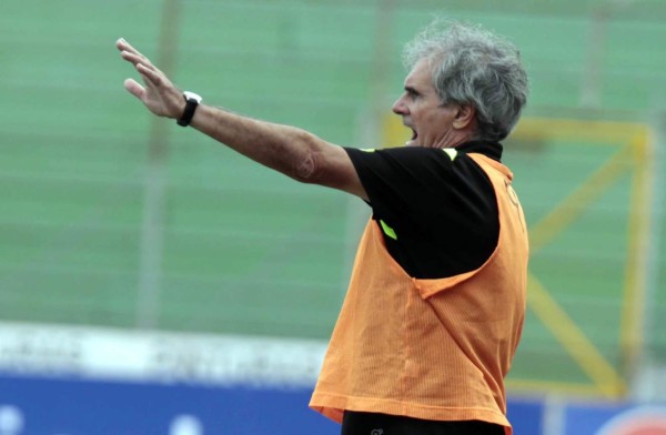 Zanabria se va del Real España con tremendo malestar