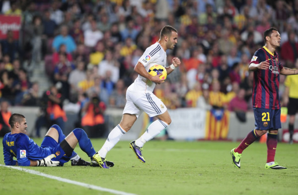 El Barça se lleva un clásico igualadísimo y abre hueco en la Liga