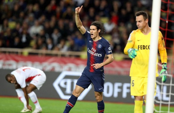 El PSG agudiza la dura crisis del Mónaco de Thierry Henry con hat-trick de Cavani