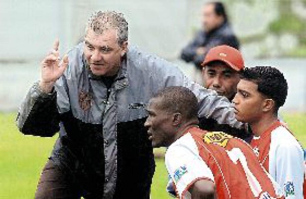 Vida comienza a pensar en el Clausura