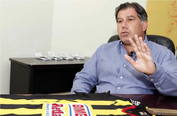 Mateo Yibrín: 'El papá de Alberth Elis nos pidió una casa'