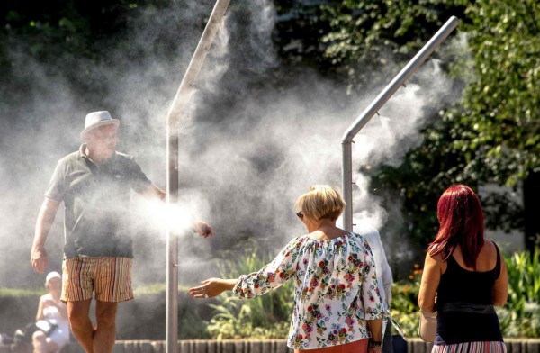 Europa sigue sufriendo con incendios y temperaturas récord