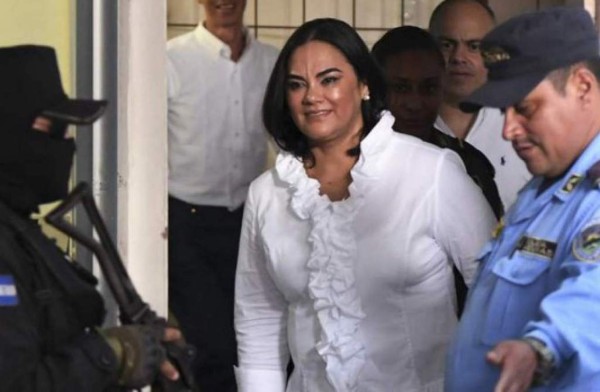 Con recurso de casación buscan revertir sentencia contra Rosa Elena de Lobo