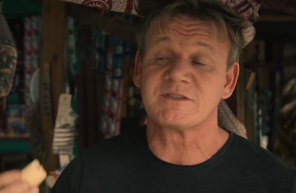 Chef Gordon Ramsay entrevista a supuestos sicarios en Honduras