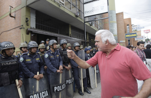 Declaran sin lugar demanda de Libre