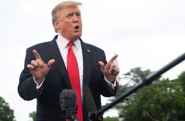 Demócratas advierten a Trump con llevarlo a juicio político