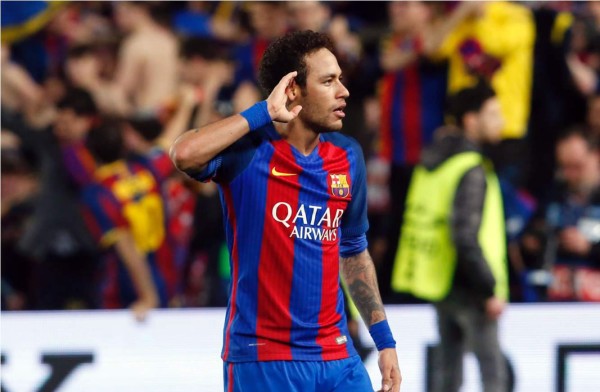 Neymar se burla de dos jugadores del PSG tras la remontada