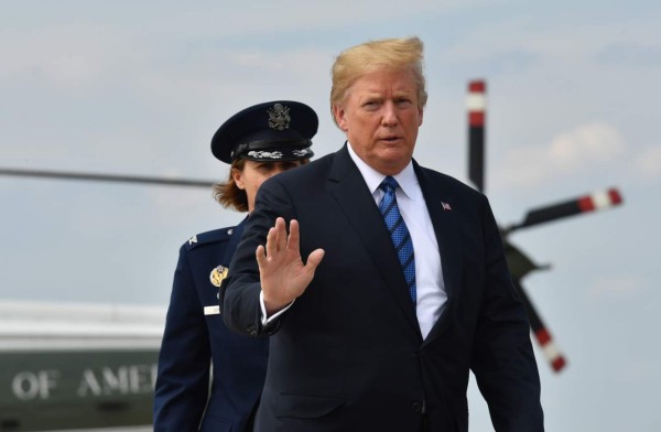 Trump acusa de 'quizás ilegal' grabación sin su conocimiento sobre pago a exmodelo