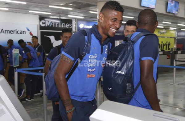 Selección de Honduras madruga y emprende viaje a Trinidad y Tobago