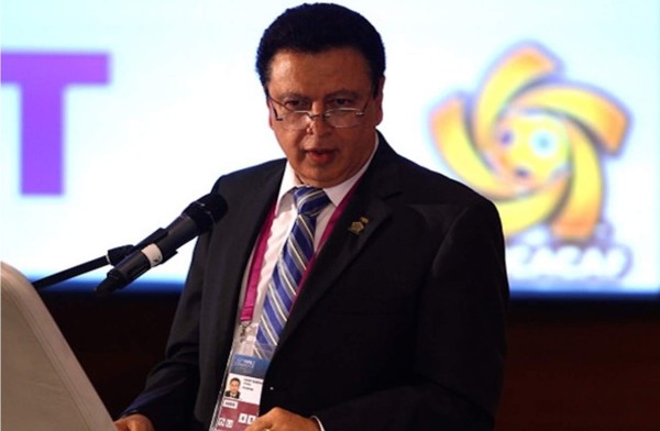 Portal panameño arremete contra Alfredo Hawit