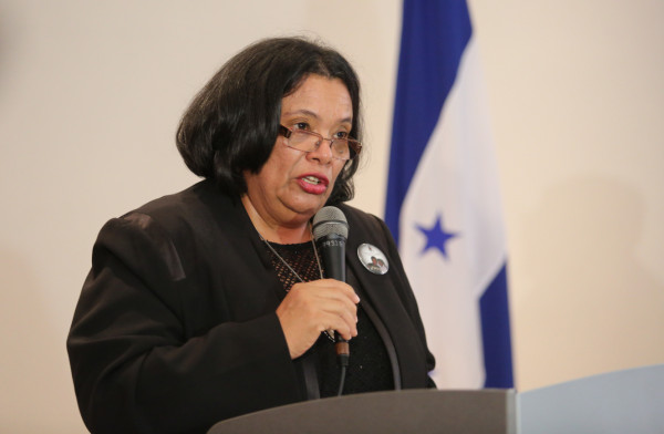 'A los grandes no les pasada nada”: rectora