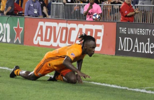 Video: Alberth Elis se luce con doblete en la MLS; Maynor Figueroa fue expulsado