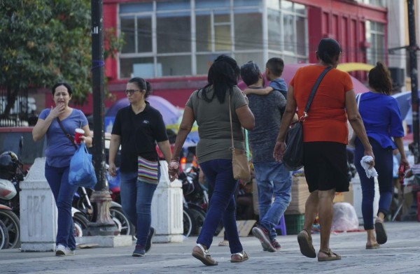 Cepal recomienda que los ricos paguen más tributos para reducir desigualdad
