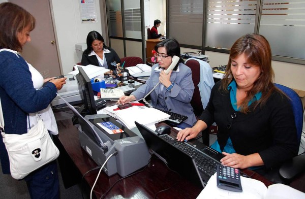 Brecha salarial se amplía para mujeres mejor remuneradas