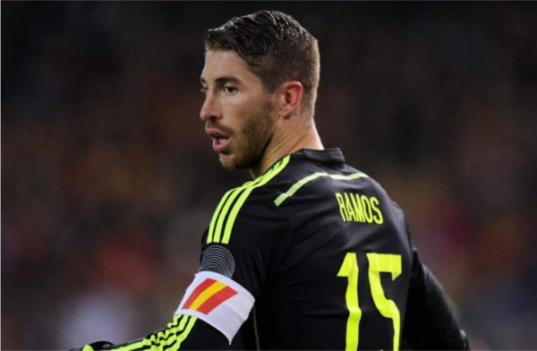 Ramos alcanza a Zubizarreta como tercer jugador con más partidos