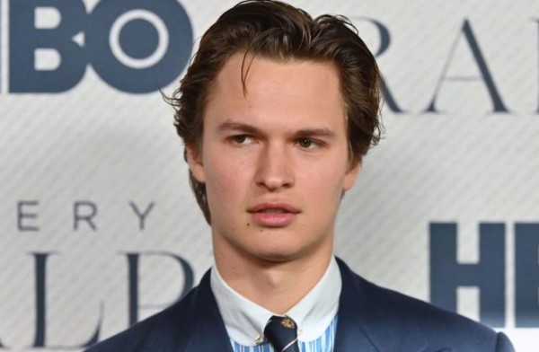 Ansel Elgort acusado por la presunta violación de una menor