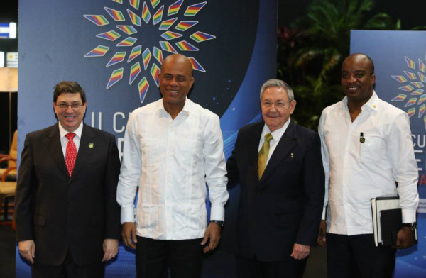 Cuba lanzó críticas a EUA en la Celac, que homenajeó a Chávez