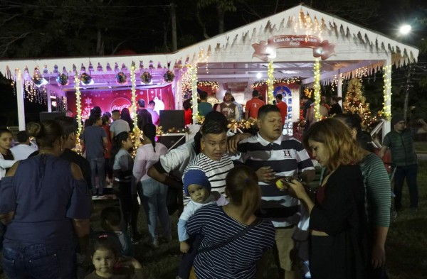 Llega a San Pedro Sula la magia de la Villa Navideña