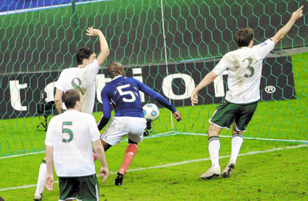 Irlanda pide repetición del partido contra Francia