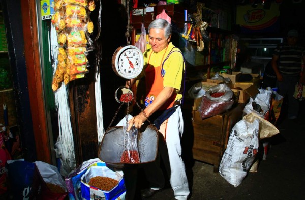 Gobierno de Honduras da plazo para bajar precio del frijol