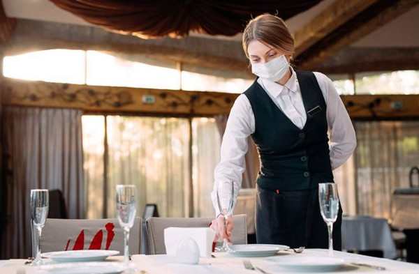 Restaurantes operan con estrictas medidas de bioseguridad, según gerente del Cohep