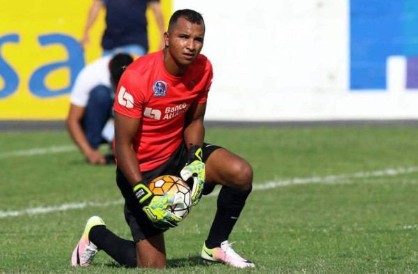Donis Escober se une al cuerpo técnico del Olimpia